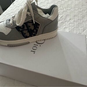 Dior Kids Sneakers in Gray and White